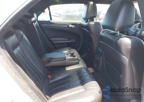 2018 Chrysler 300 300S z USA, uszkodzony, nr VIN 2C3CCABT8JH321092